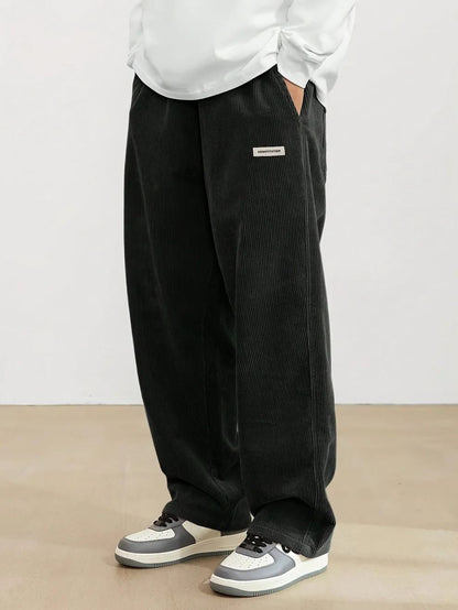 Cordhose Herren weites Bein Relaxed Fit aus Feincord 3
