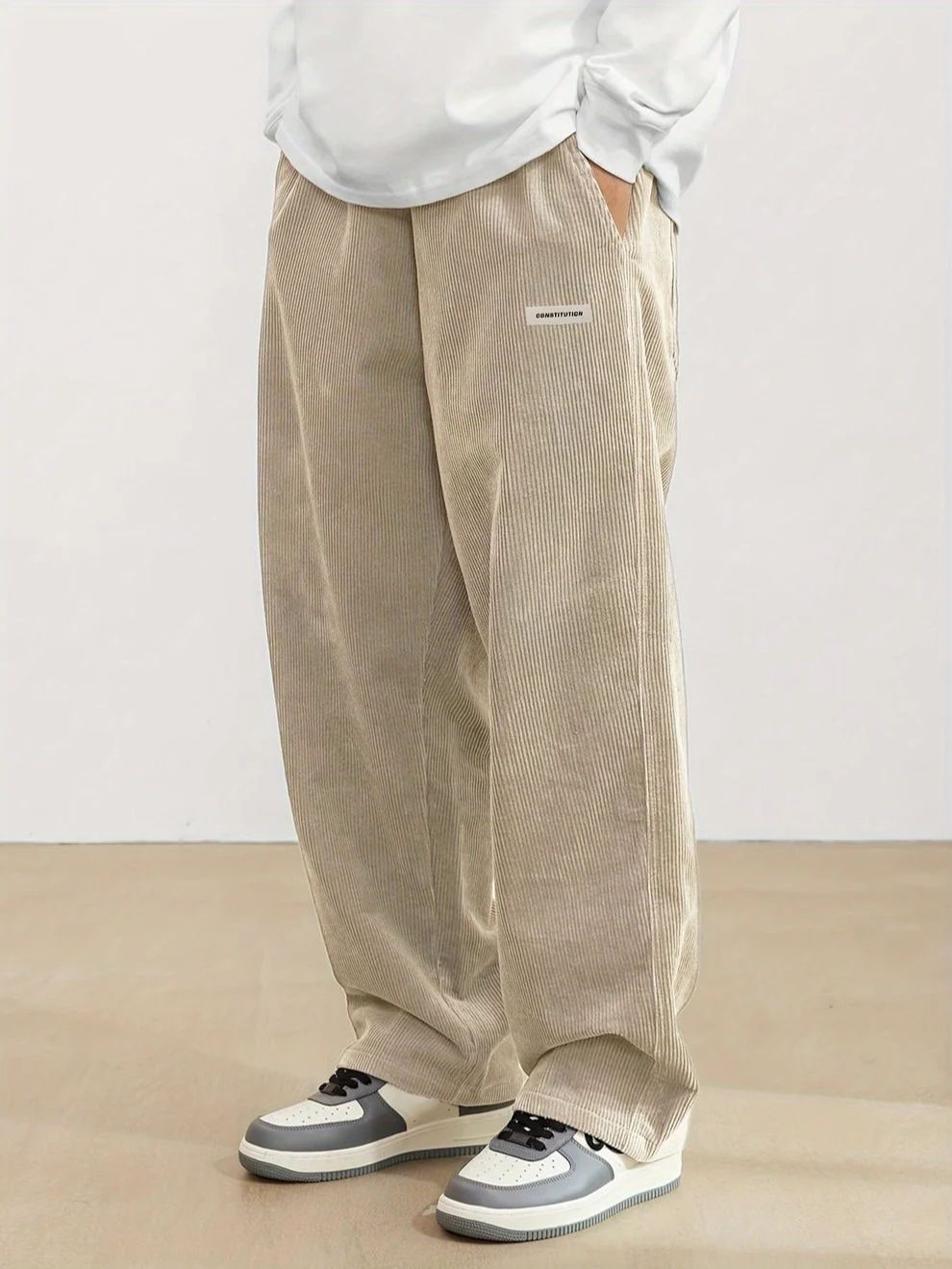 Cordhose Herren weites Bein Relaxed Fit aus Feincord 6