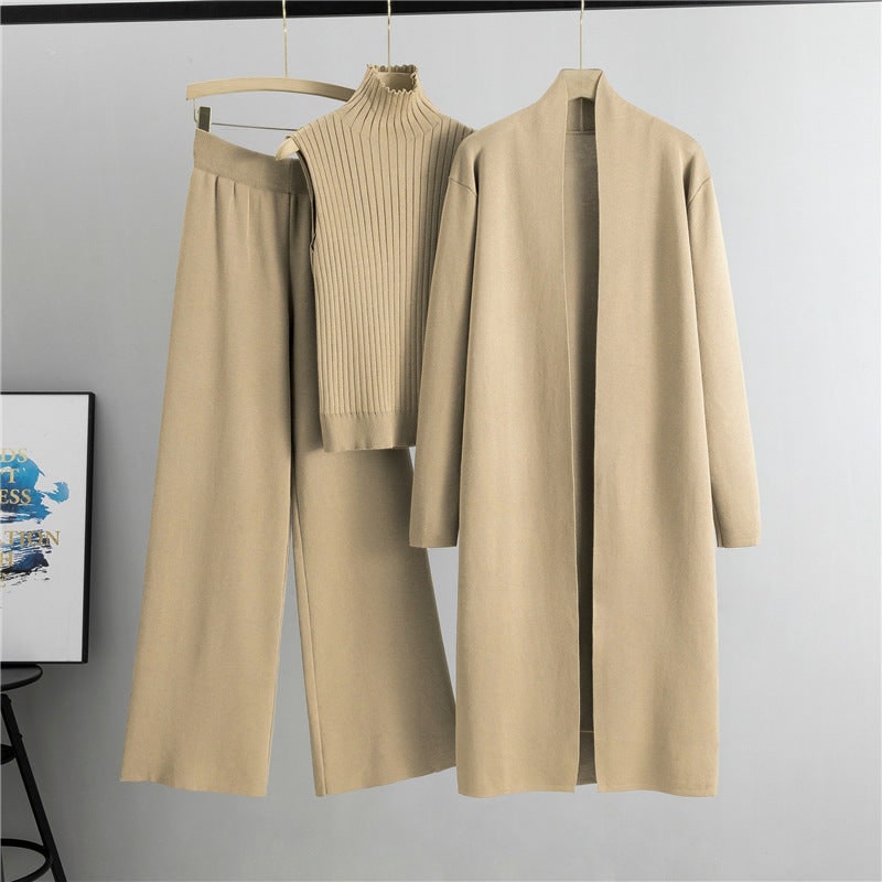 Lounge Set Damen aus Strick in Khaki