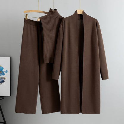 Lounge Set Damen aus Strick in Dunkelbraun