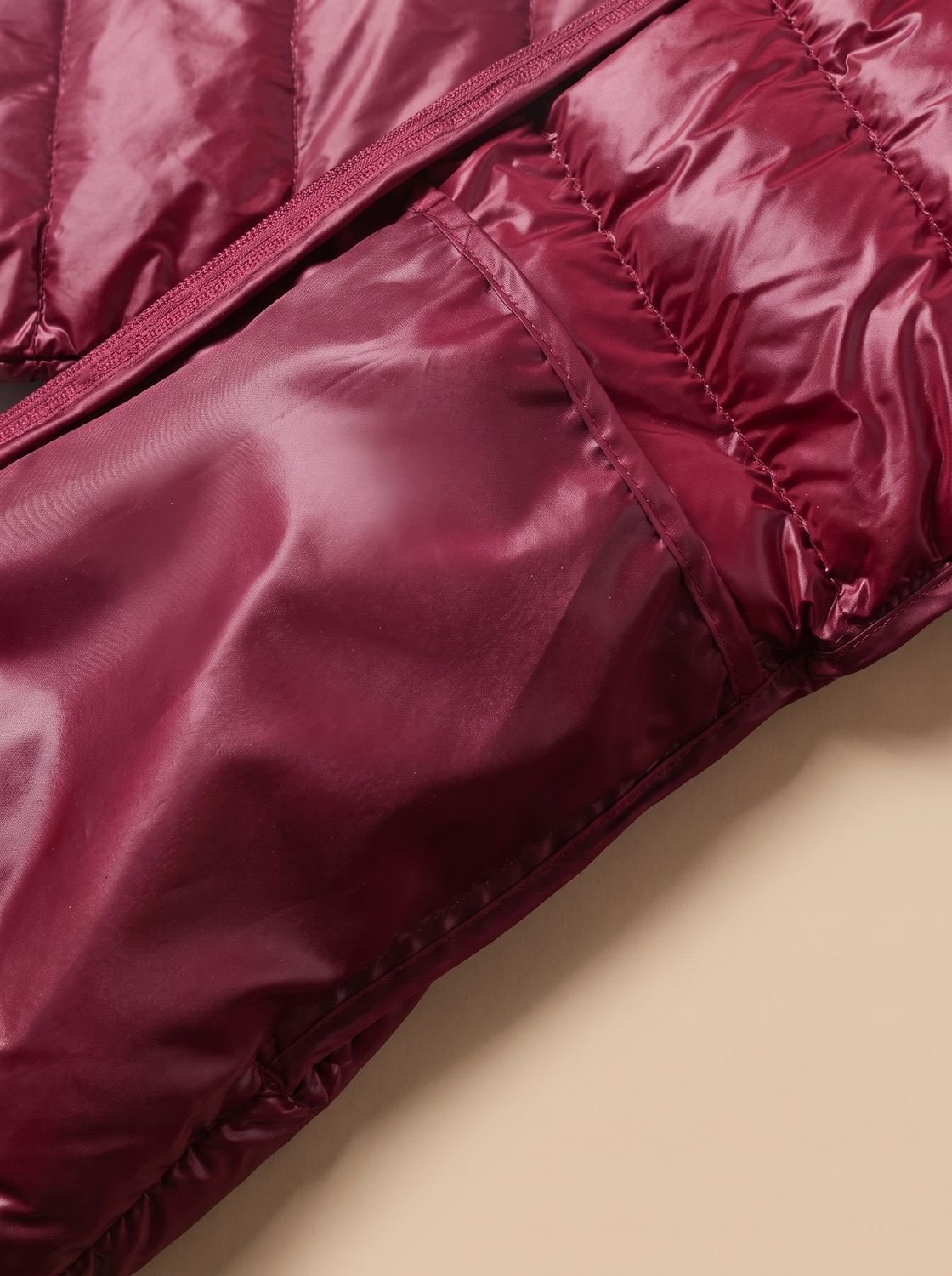 Ultraleichter Langer Daunenmantel mit Kapuze für Damen 3