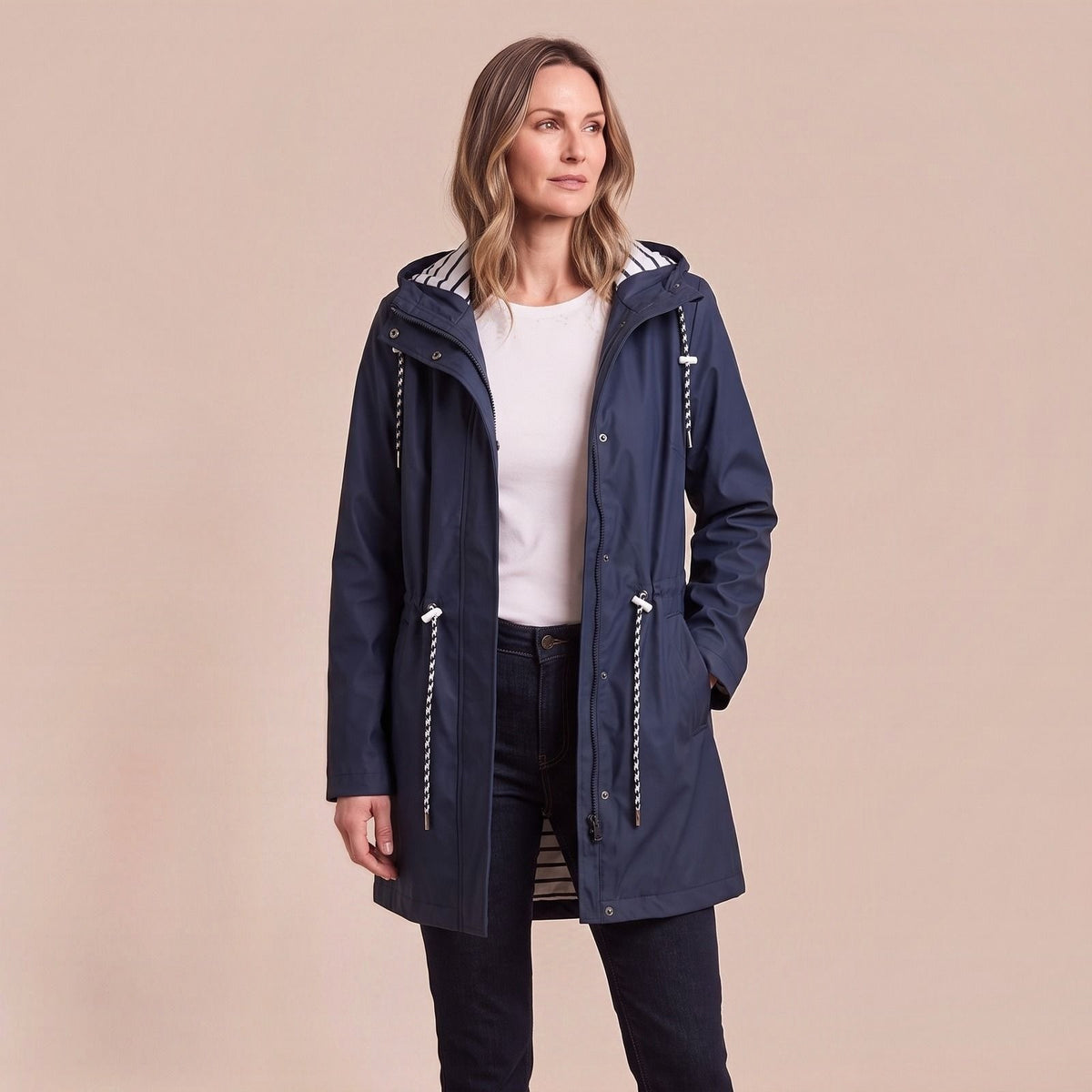 Wasserdichte Regenjacke mit Kapuze und Streifenfutter